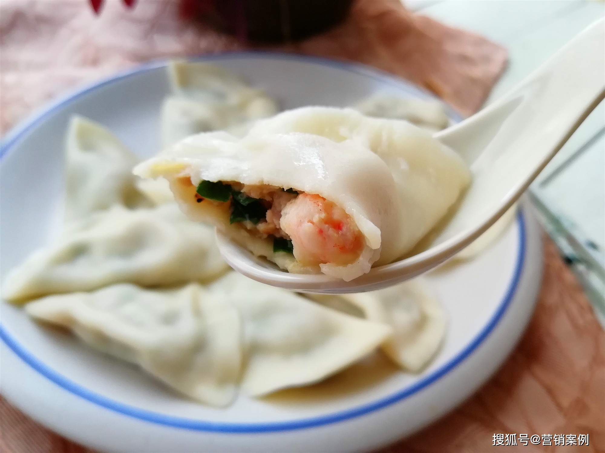 原創山東大媽開餃子館,套路太牛了,一年狂賺180萬,生意人都來學學!