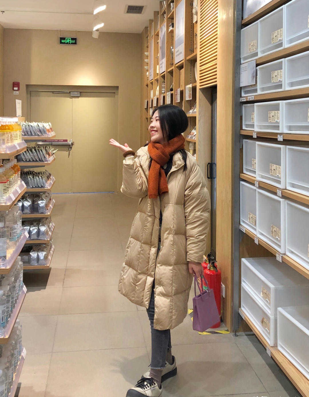 颜色 秋天就穿羽绒服？小姐姐特推5款，跟着小编学起来，又时尚还保暖