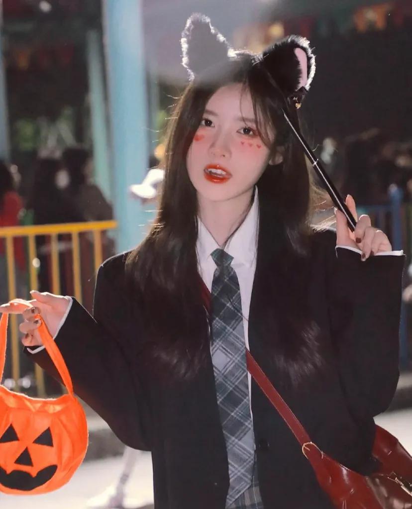 欢乐谷别当鬼了，抓他去出道吧…