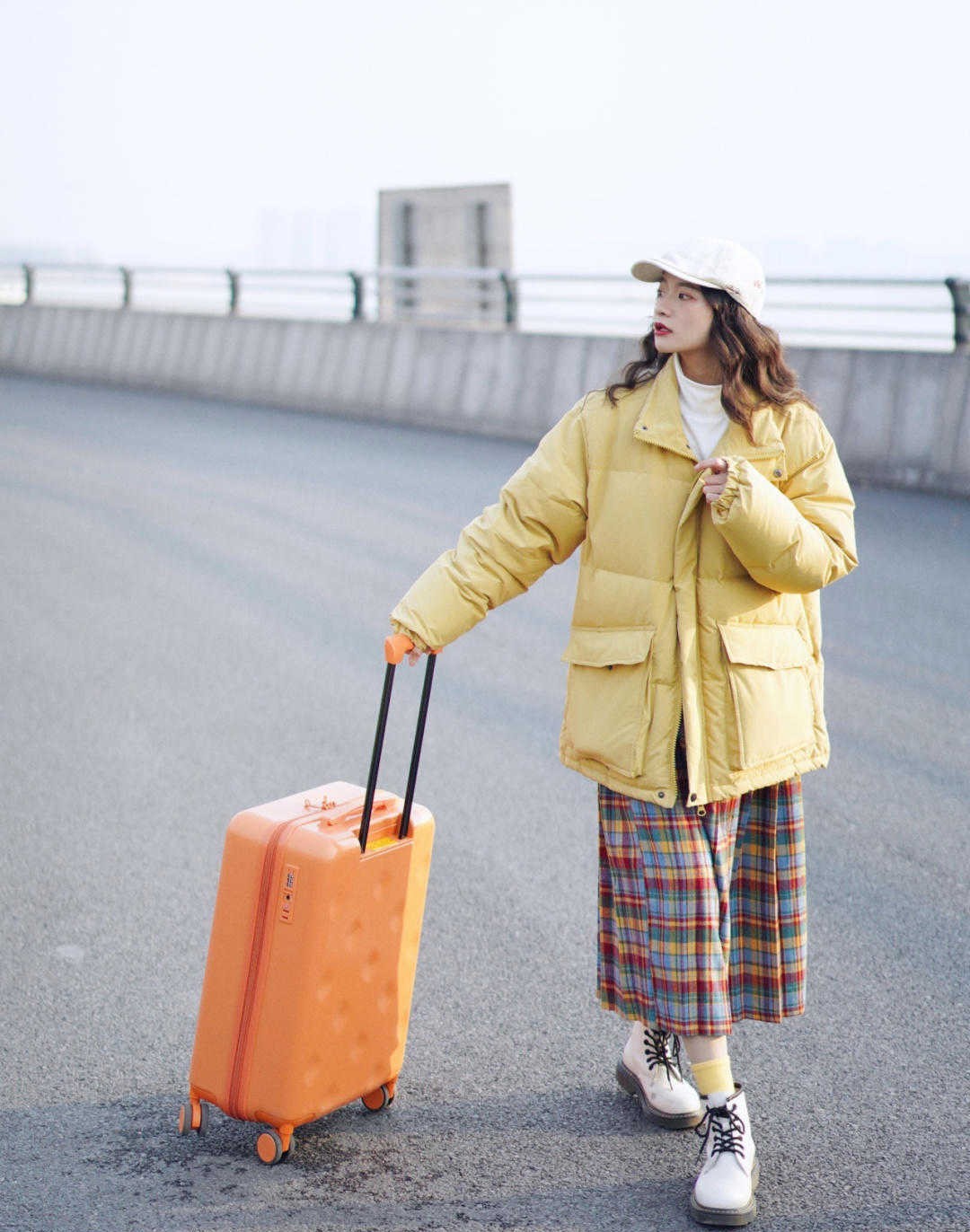 颜色 秋天就穿羽绒服？小姐姐特推5款，跟着小编学起来，又时尚还保暖