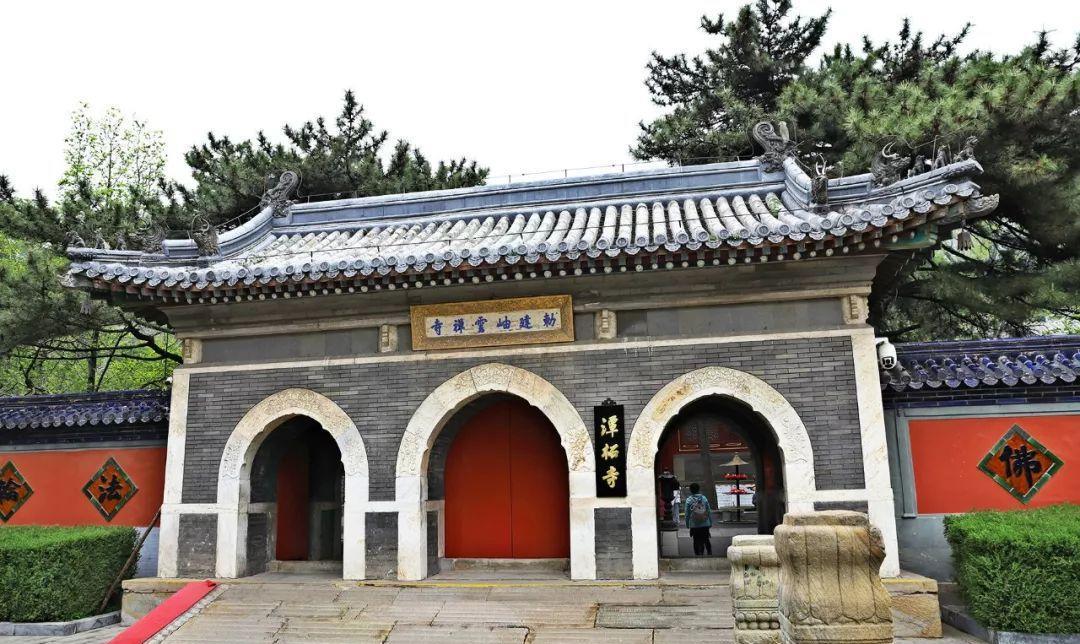 北京“备受争议”的寺院，已有1700多年的历史，距市中心约30公里