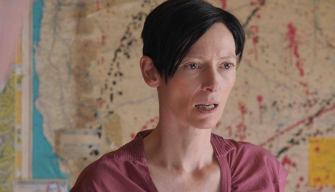 伊娃|有人被这片吓得不敢生孩子，你信吗