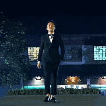 国产|人人都在夸这部国产大片,但我更喜欢会犯错的张艺谋