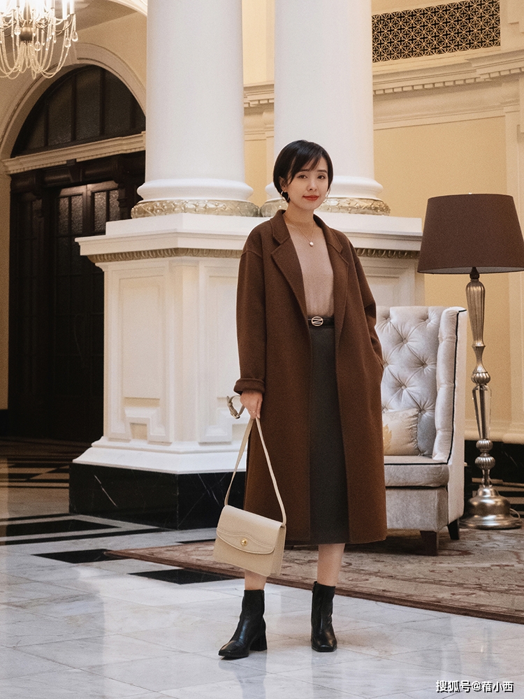 清爽 今年风靡的“大衣”搭配，轻松穿出优雅大女人韵味，减龄又有气质