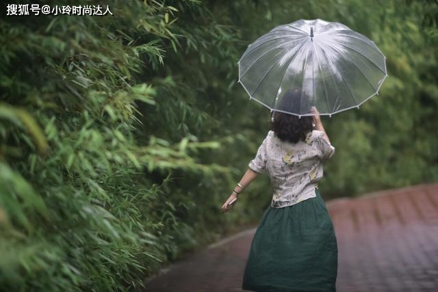 色彩 出游穿什么？不想穿休闲装和运动装，就来尝试文艺小清新搭配