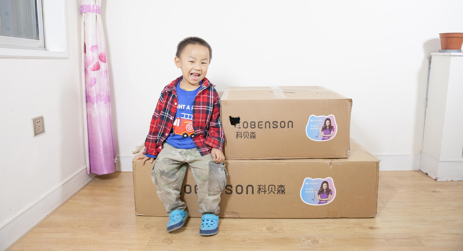 双11儿童桌选购指南-附科贝森儿童学习桌套装使用体验