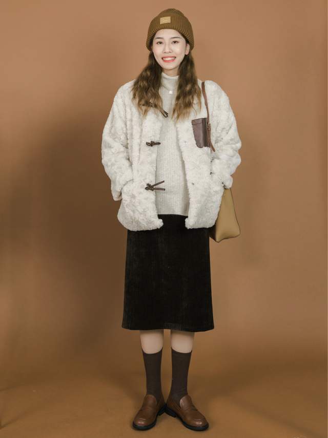 下半身 想要把羊羔毛外套穿出高级感!掌握这几套穿搭法则,好看又减龄