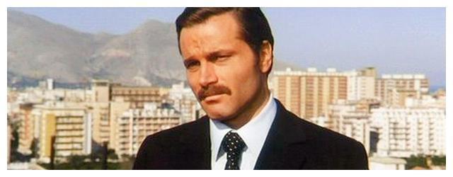 黑手党|还记得一部意大利电影吗？女主角被黑手党浇上水泥销尸灭迹