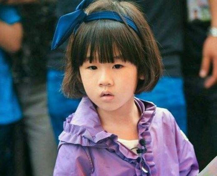 因为|陆毅晒出大女儿近照，堪比“整容式”长大，这五官颜值状态爱了！