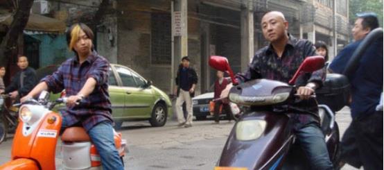 现实|门口那个一百多万的哈雷是谁的什么电影？