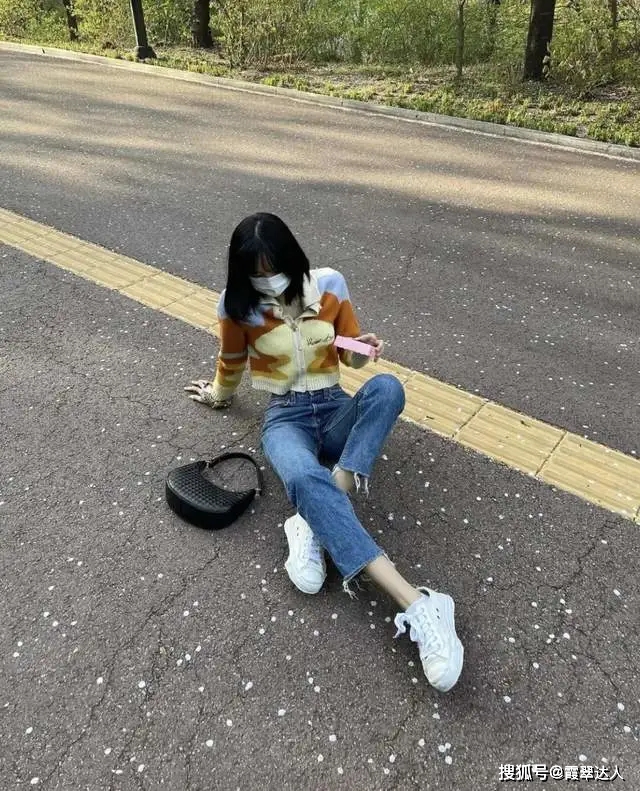 乐福 别再穿马丁靴了，今秋最火的是这“4双”鞋，舒适时尚还显高
