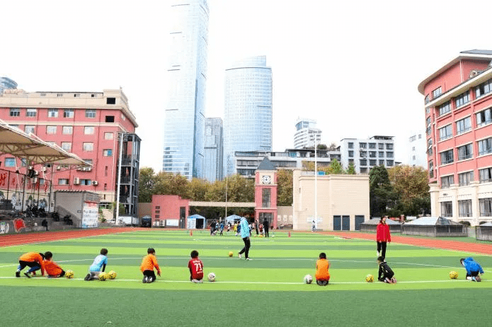 家长|贵阳这些学校向社会开放体育场地