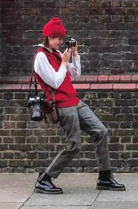 灯芯绒 别再穿高跟鞋了,奶奶裤+短靴才是今年秋冬最流行!