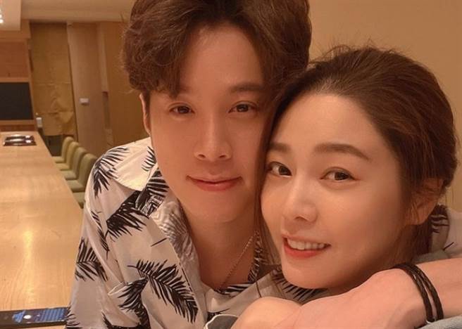 白家绮惊传健康亮红灯紧急手术 吴东谚苦守开刀房外3hr病况曝光_老公