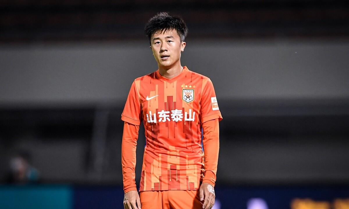 郝伟妙手回春拯救争议飞翼 里皮之后刘洋再遇伯乐_泰山队