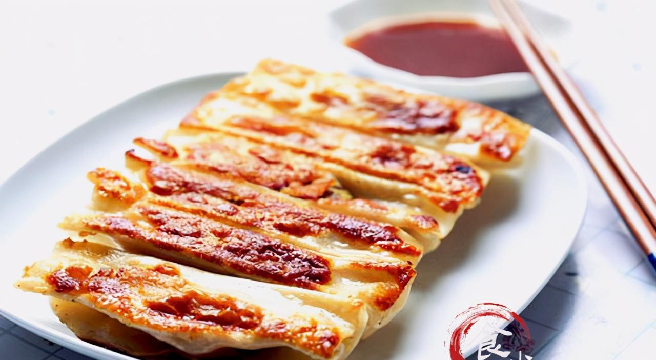 莲藕|全家都爱吃的莲藕鲜肉锅贴,提前包好冻起来,早上10分钟搞定早餐