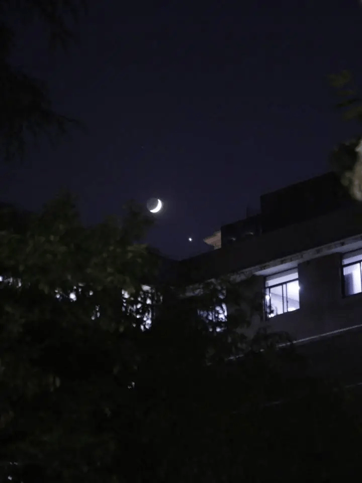 朋友圈被“奇观”刷屏：太美了！很快还有“大片”登场