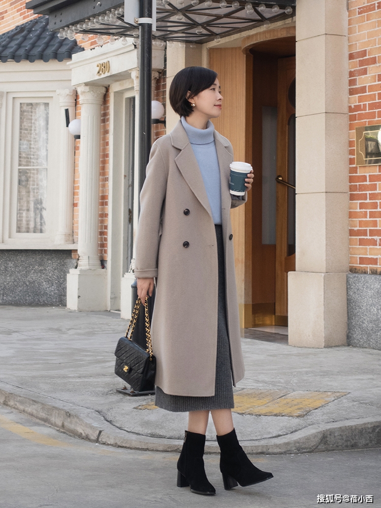 黑色 冬季穿这5个“神仙色大衣”真香，搭配牛仔裤、半身裙高级显气质