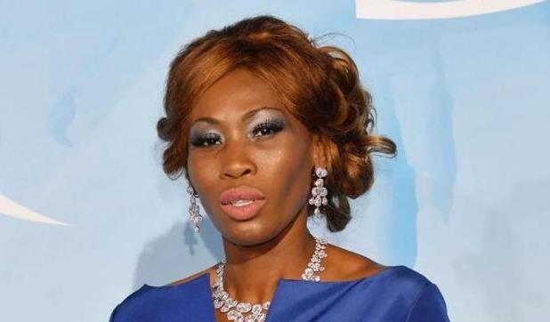 赡养费|摩纳哥夏琳王妃从南非返回，和丈夫甜蜜同框，力破离婚传闻