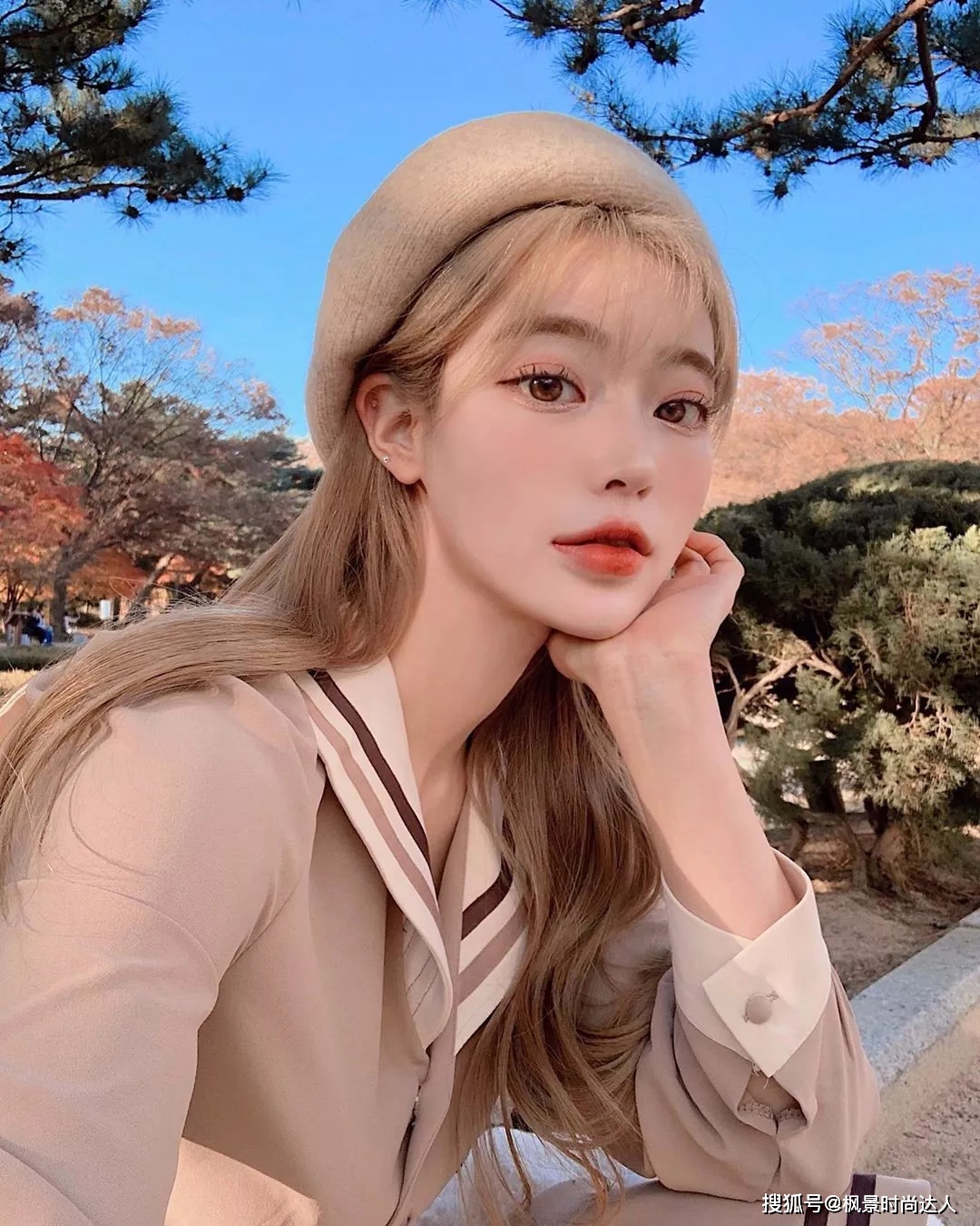 王道 奶茶色就是王道！穿上这个201最百搭配色，从头到脚怎么搭、怎么好看！