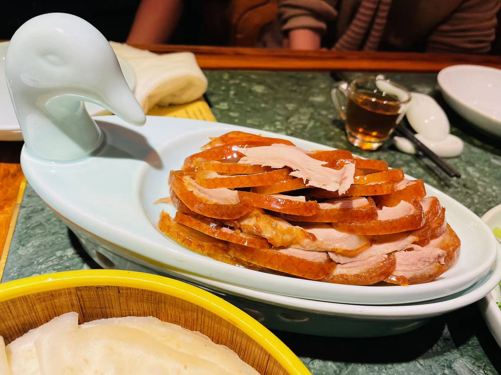 在北京这家京味餐厅请客户吃饭5个人吃光7个菜最爱一道招牌菜