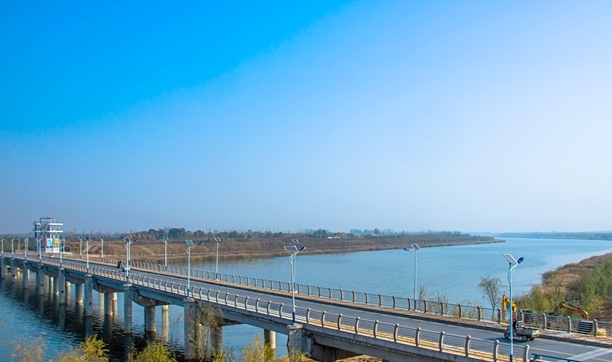 安徽砀山有一处黄河故道，环境秀美，被誉为“皖北小江南”