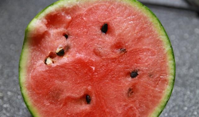 网友|天气太热,就做了一个菜,有荤有素一锅出,网友:这妈妈会偷懒