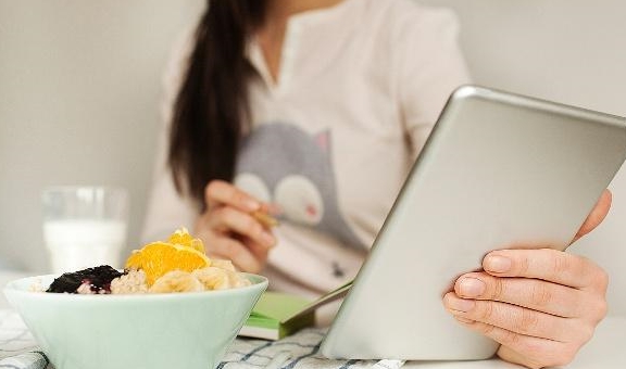 肠胃|想减肥的人，若多吃3种食物，或许有助赘肉慢慢消，不妨看看