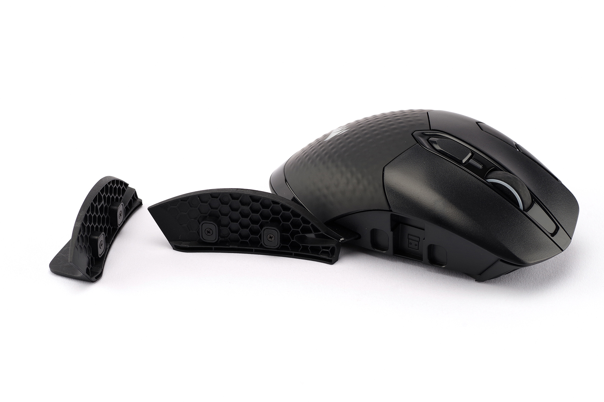 美商海盗船darkcorergbprose三模鼠标简评