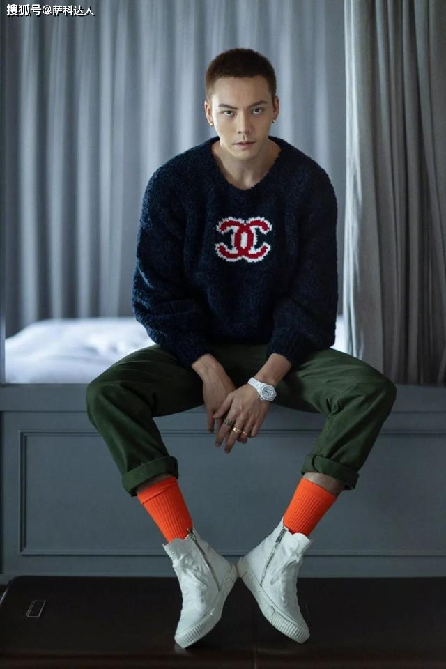 陈伟霆 同样是基本款，为何别人穿得更出众？可以学学陈伟霆的色彩搭配