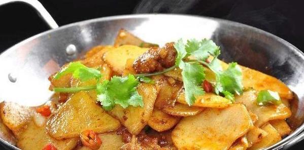 补充|土豆新吃法，孩子都爱吃补充钙磷铁，香辣开胃软糯香甜，都抢着吃