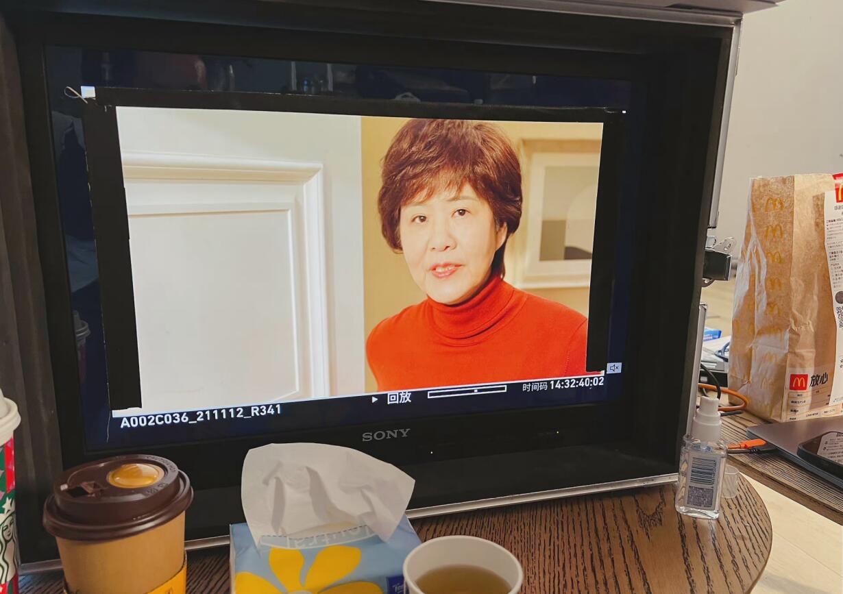 友情|师徒飙戏了！郎平携手女排前队长拍微电影，33岁二传仍美如少女