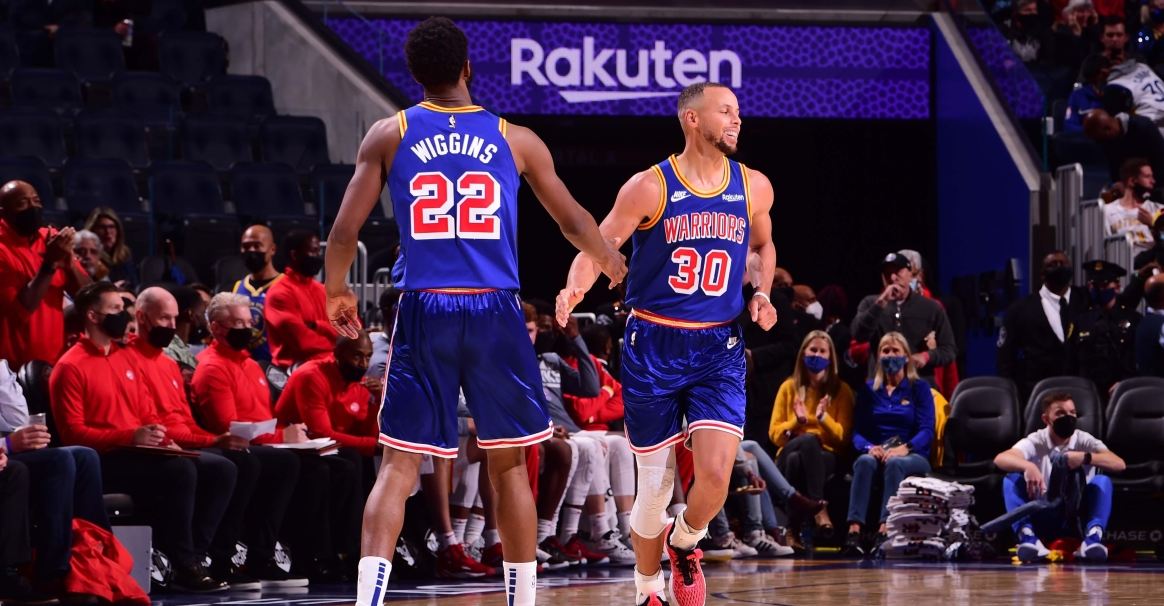 最少的一场赢了13分,最多的一场赢了41分,勇士6连胜净胜124分_库里