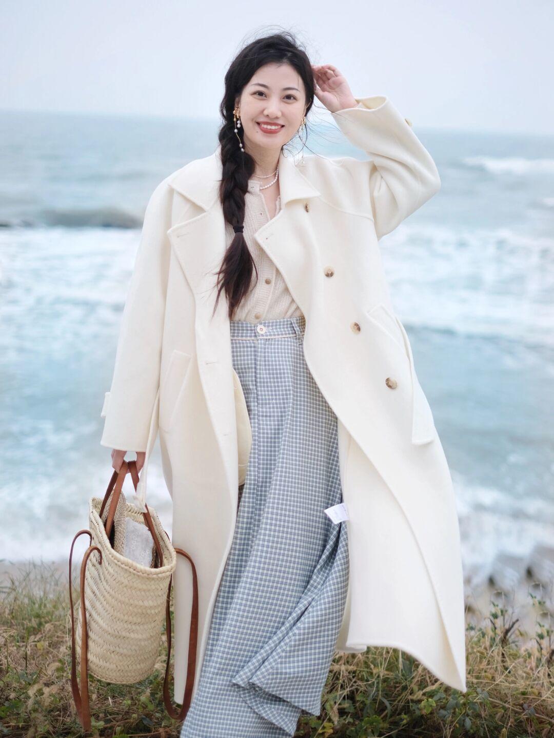 小个子 冬天想要穿出时尚感，怎么能少得了风衣？这些穿搭保暖又洋气