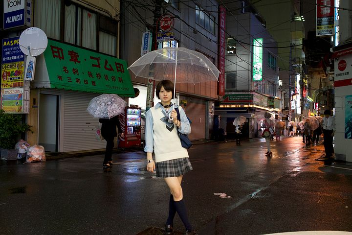 相比大阪来讲，日本年轻人为何更喜欢去东京打工？