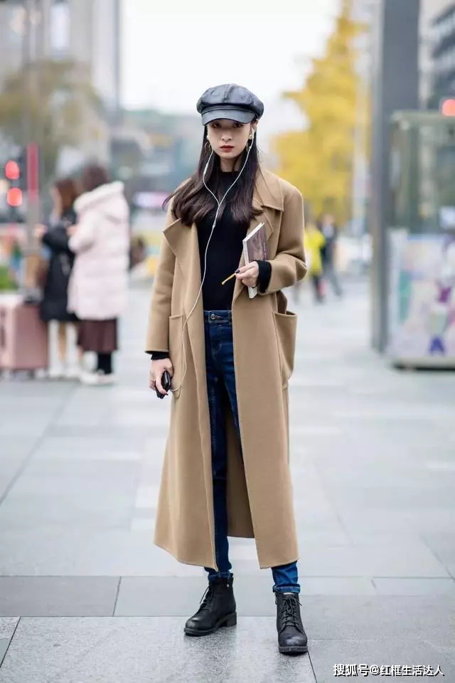 卫衣 棉服+牛仔裤，卫衣+阔腿裤，学生党这样穿，减龄还时髦