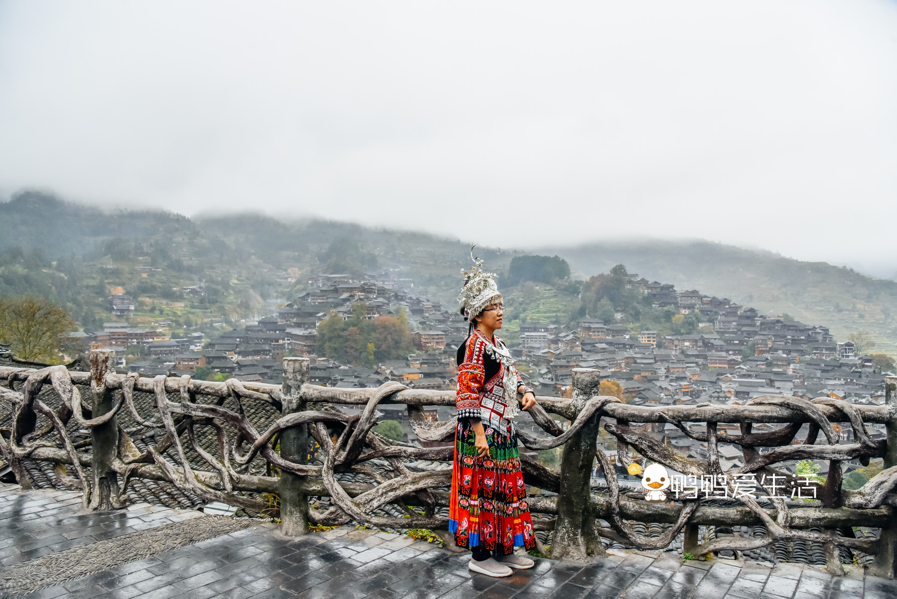 全世界|全世界最大苗族聚居村寨，余秋雨形容“以美丽回答一切”，有特色