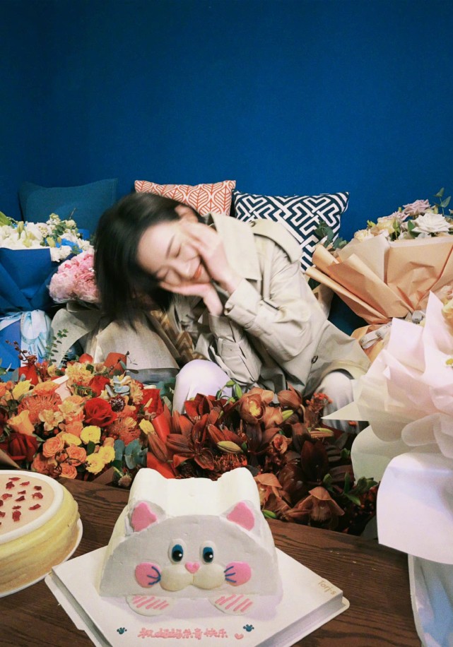 民国|倪妮邓伦新剧杀青，两位主演发文告别， 民国穿越题材真的很期待