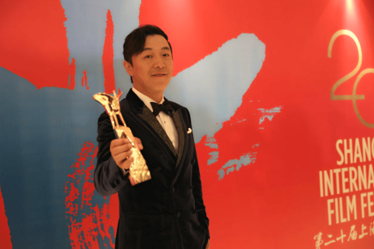 于和伟|社交达人黄渤，到哪儿都受到欢迎，人缘如此好的原因是什么