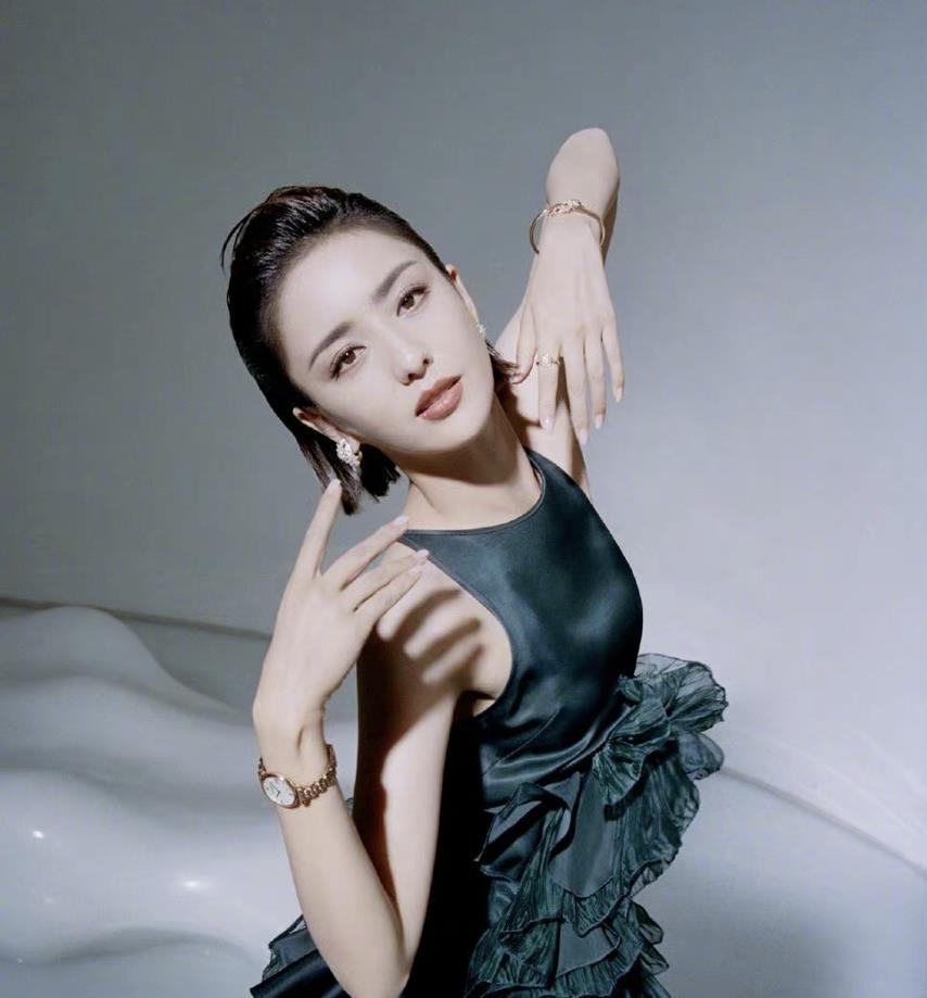 什么一脸苦相的佟丽娅,是从什么时候逆袭变美的?