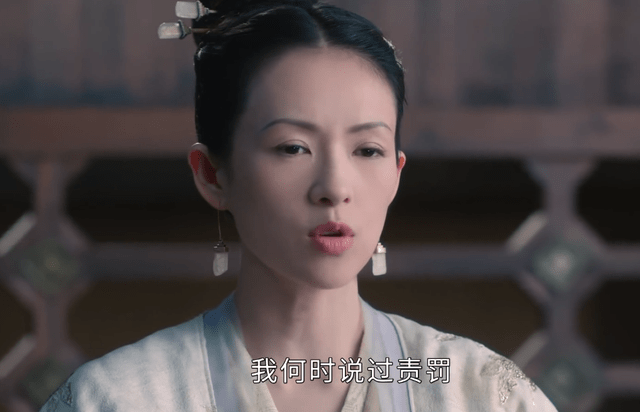 李少红|首播热度冲上第二，42岁刘涛强行扮嫩，她凭什么能打败马思纯？