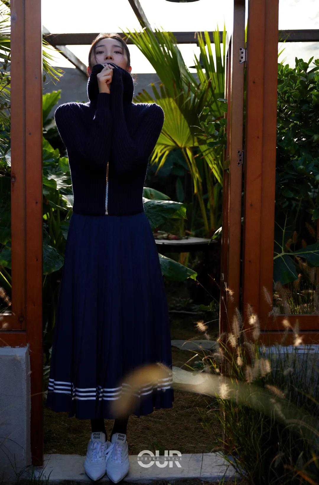 王紫璇 立冬初寒，和于朦胧、白举纲、王紫璇一起找寻冬季穿搭灵感……