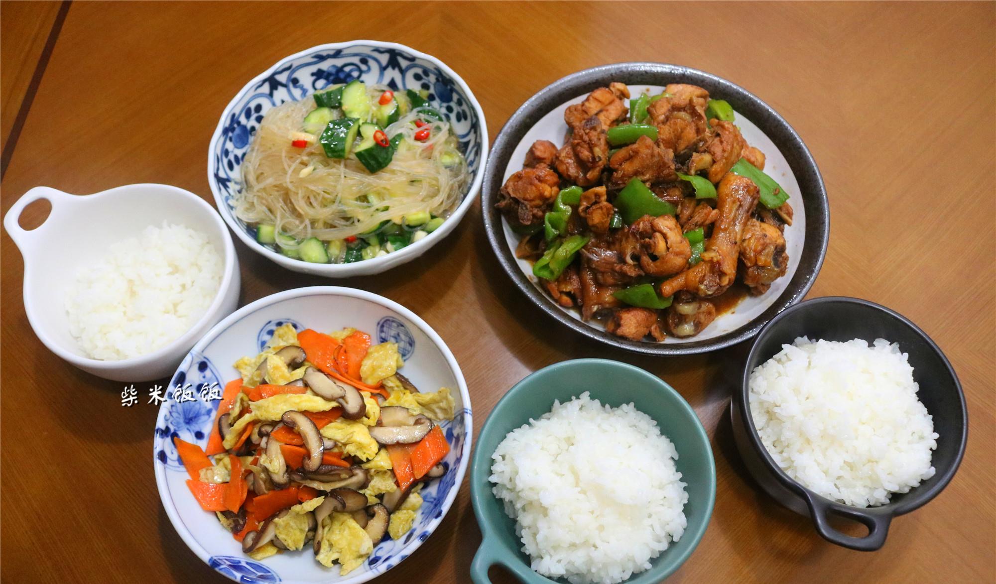 面团|一日三餐怎么吃？看我家搭配，家常饭菜，花钱不多，吃得舒坦