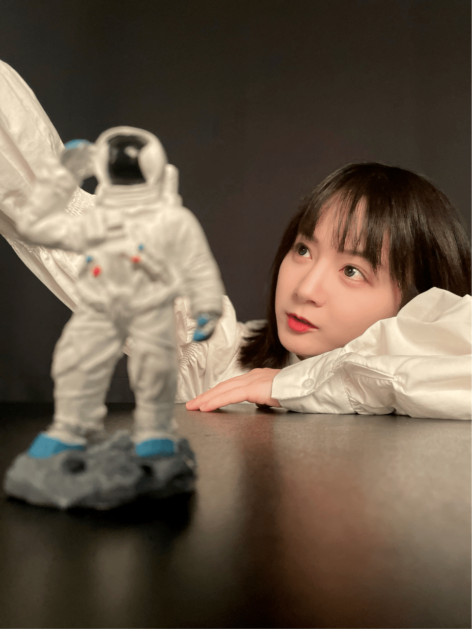 徐珊《黑洞》歌词版mv温暖来袭,张开怀抱拥抱抑郁