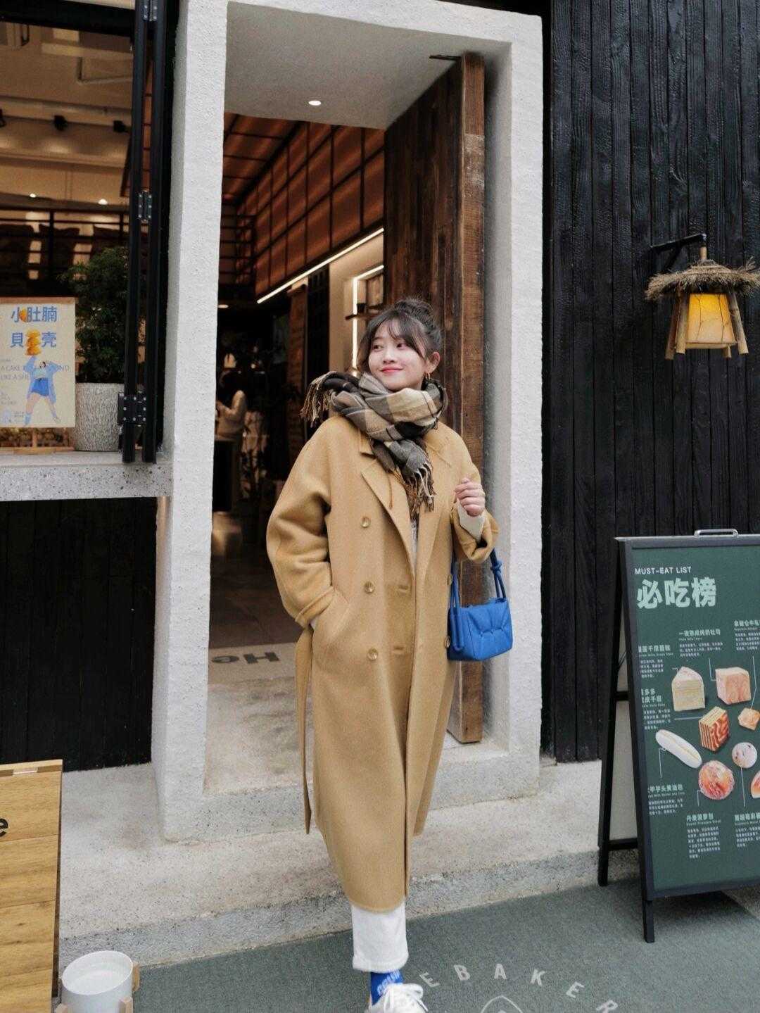 模板 这个寒冬，胖女孩的穿搭教科书模板，简约又简单，保暖有气质