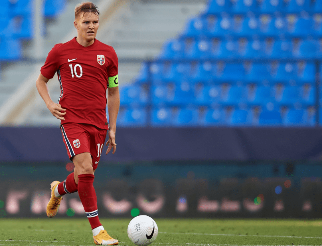 范加尔战前受伤,挪威队长率队客场辣手摧花?