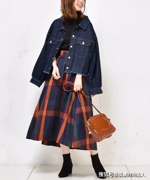 色调 挥别一成不变的深色调！这个冬天就里用橘色单品营造活泼感穿搭