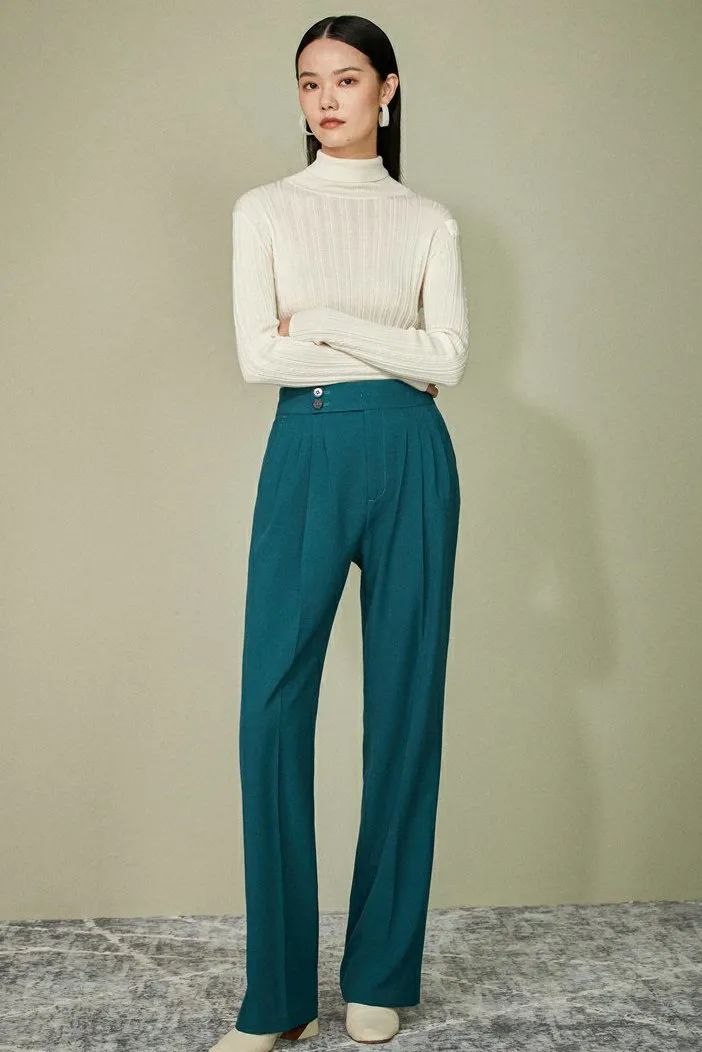 属性 你穿对“高领衫”的样子，真高级！