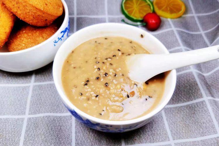 加入适量|小寒后，用这4样简单一炒，一次做好密封起来，香甜浓稠又饱腹