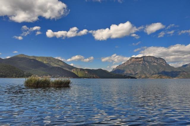 原创今后20天财神庇护,人生迎来好光景,生活将会开始新篇章的3生肖